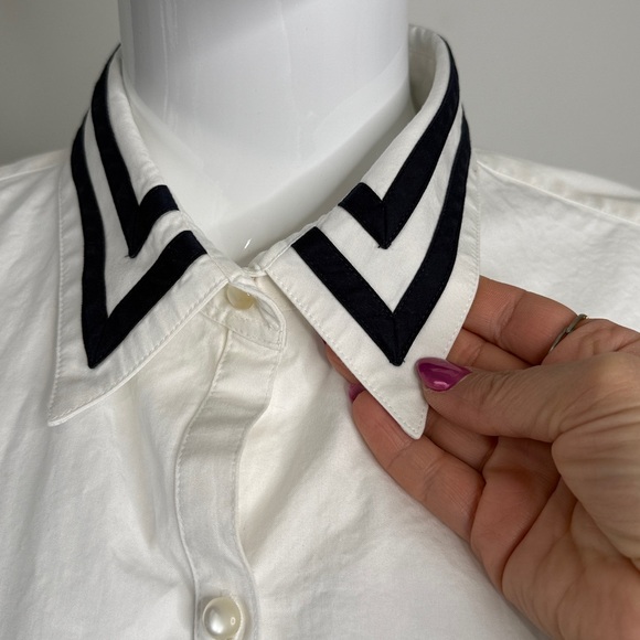 Ralph Lauren 100% Cotton White Button-Up with Navy collar and cuff trim accents - Picture 5 of 11